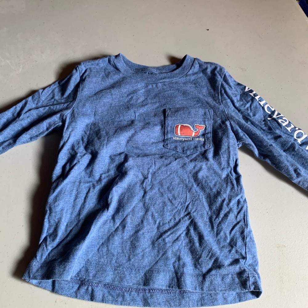 2T Vineyard Vines long sleeve pullover